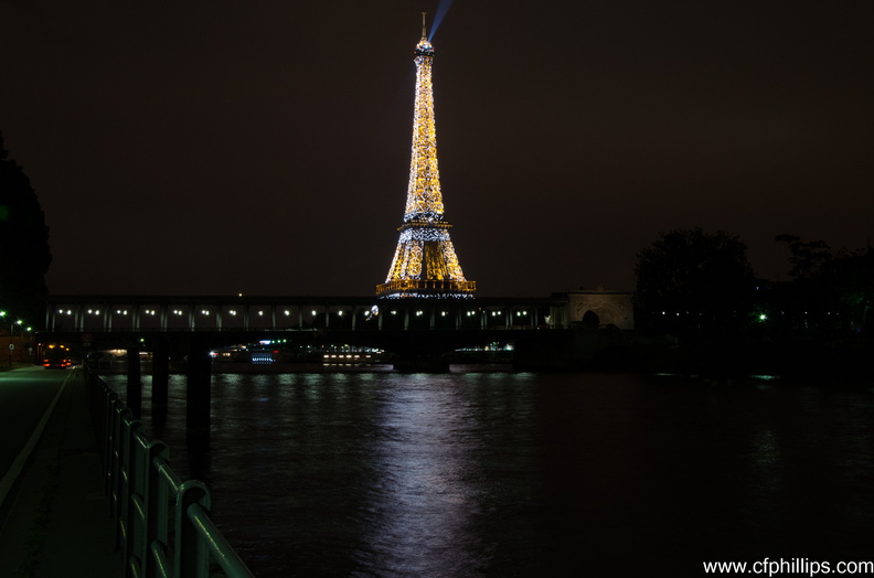 Eiffel Tower by Night 036.jpg